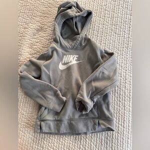 Girls Nike sweatshirt size youth smalll.